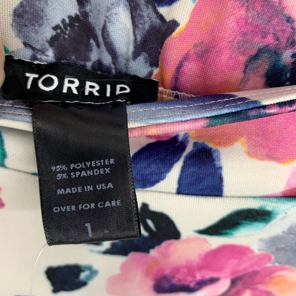 Torrid Mini Floral Skater Skirt Scuba Size 1 1X - Picture 6 of 7